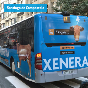 Autobús XENERA A vaquiña polo que vale en Santiago de Compostela